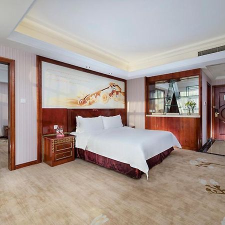 Vienna Hotel Shenzhen Pingshan Shenshan Road Exterior foto